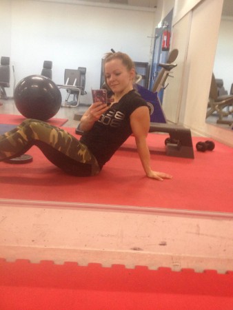 ojentaja levossa :) Kädet on pysyny aika kireenä kisojen jälkeen